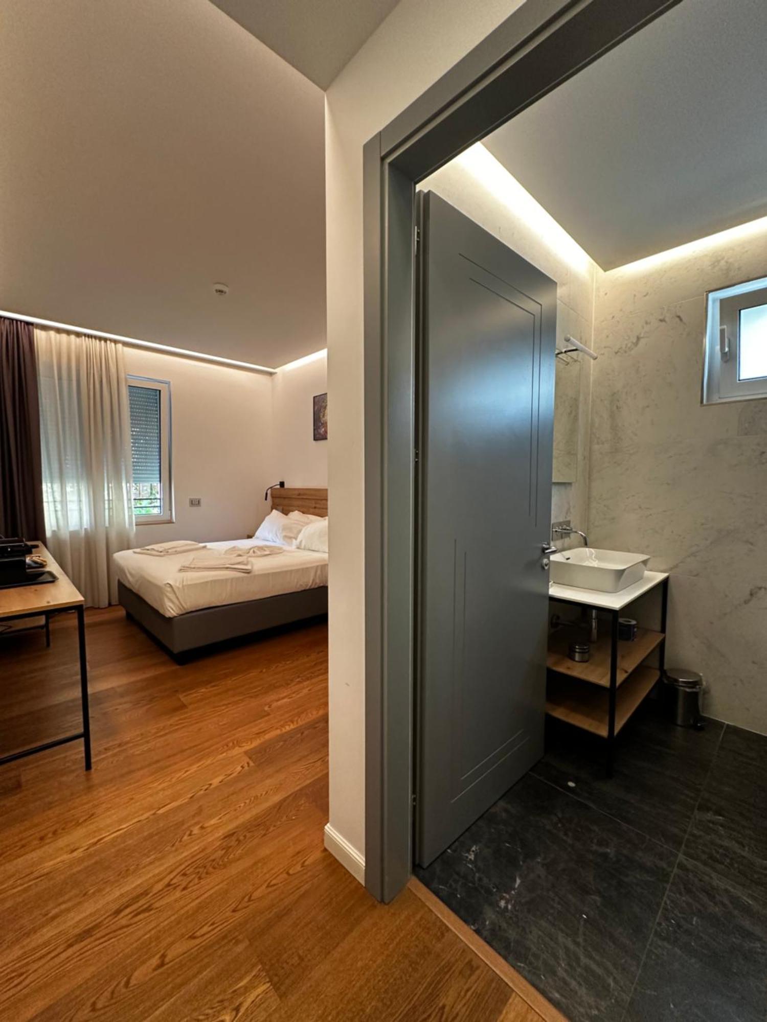 Grandi 32 Boutique Residence Сеграте Экстерьер фото