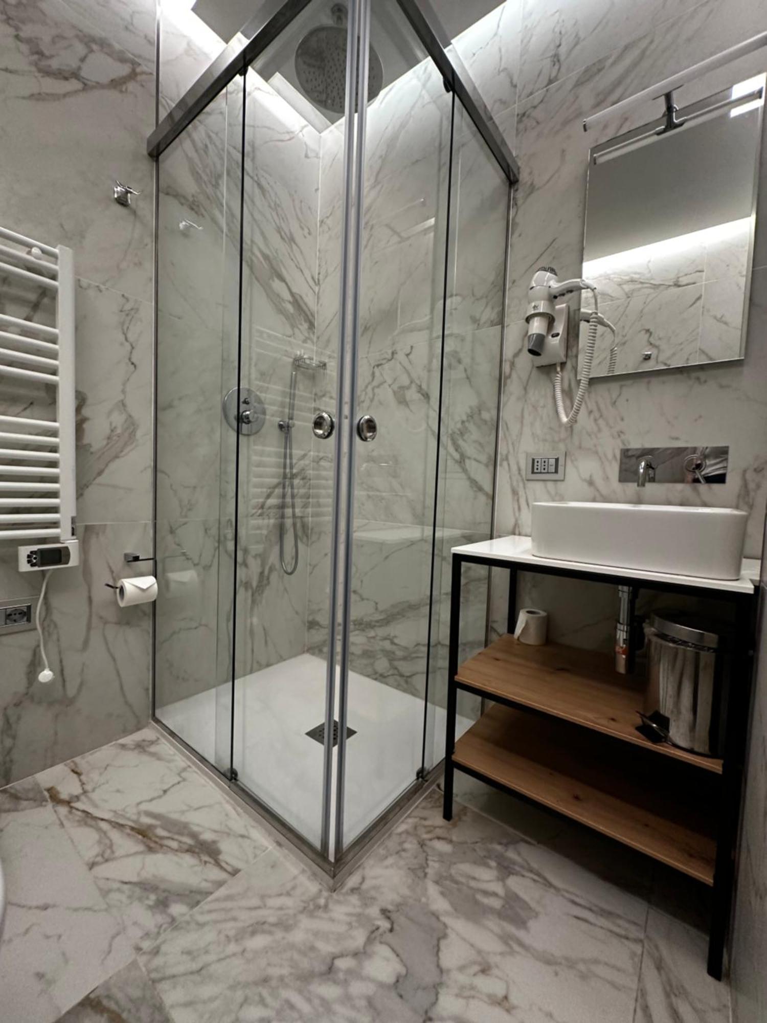 Grandi 32 Boutique Residence Сеграте Номер фото